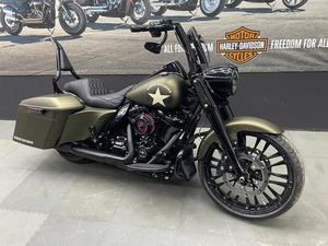 HARLEY DAVIDSON ROAD KING SPECIAL 114 M8 CVO STYLE FLHRXS