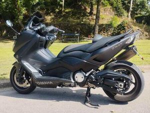 YAMAHA - T-MAX 530