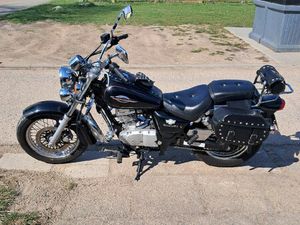 SUZUKI MARAUDER 125 GZ