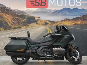 ② HONDA GL1800B GOLDWING BAGGER DCT