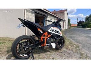 KTM 690 DUKE R