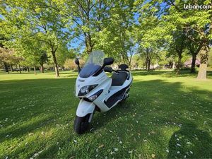 PIAGGIO X-EVO 125 SPORT - 800 (ENTRETIEN SUIVI / À SAISIR)