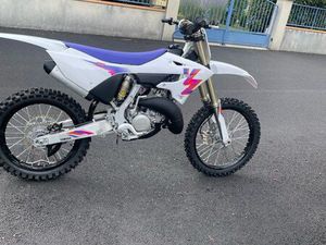 125 YZ