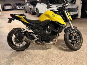 HONDA HORNET 750 FULL – 2024 – 6800 KM – ARROW PISTA – ÉTAT IMPECCABLE