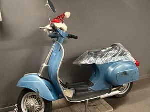 ② VESPA 50 SPECIAL