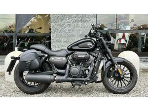 VENDO KEEWAY MOTOR V302 C (2022 - 26) USATA A OLEGGIO (CODICE 9877740) - MOTO.IT