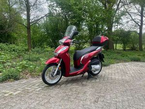 HONDA SH 300 SCOOTER 300I ABS ROOD