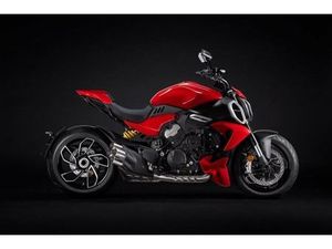DUCATI DIAVEL V4