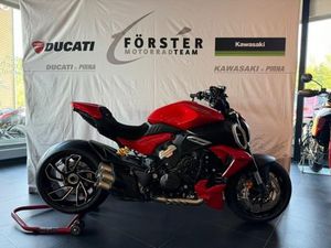 DUCATI DIAVEL V4