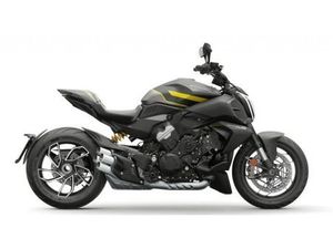 DUCATI DIAVEL V4