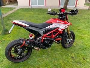 DUCATI HYPERMOTARD 939 SP SUPERMOTO QUICKSHIFTER ÖHLINS EXTRAS