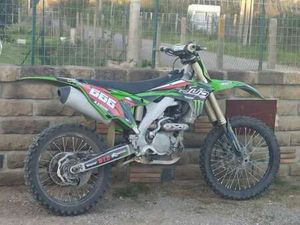 KAWASAKI KX 250 KX-F VERDE