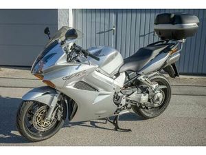 HONDA VFR800