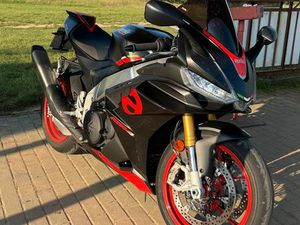 APRILLIA RSV 4