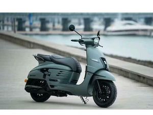 PEUGEOT DJANGO 125 CCM ROLLER / NEU