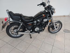 HONDA VF750 CUSTOM