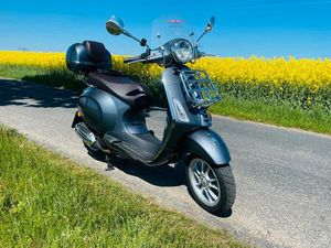 VESPA PRIMAVERA 125