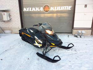 600 E-TEC, KONE REMONTOITU. RAHOITUS ILMAN KÄSIRAHAA, KK-ERÄ ALK. 85,00/KK JA KELKKA HETI OMIIN NIMI