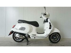 VESPA 300 GTS SUPER *ABS*