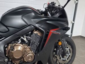 HONDA CBR 650F S21 NOVOS VENDA DO PINHEIRO E SANTO ESTÊVÃO DAS GALÉS