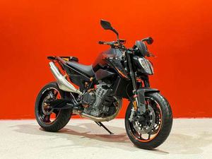KTM 890 DUKE R