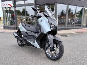 YAMAHA XMAX 300 TECH MAX+ / 3 669 KM / 3LETÁ ZÁRUKA
