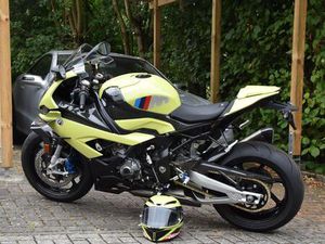 BMW/M1000RR/50 JAHRE/M/1 OF 110/1. HD/47 KM/ZUBEHÖR/NEUZUSTAND/1A