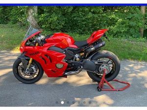 DUCATI PANIGALE 1.HAND