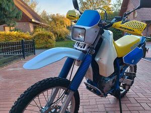 SUZUKI DR 350