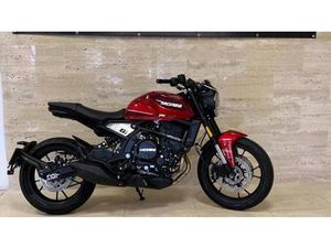 VENDO MOTO MORINI SEIEMMEZZO STR (2022 - 26) NUOVA A MILANO (CODICE 9122610) - MOTO.IT
