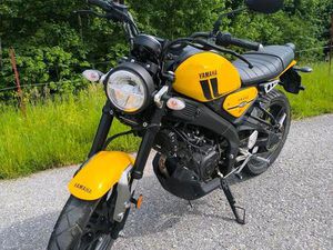 YAMAHA XSR 125