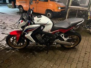 HONDA CB650F MIT VIELEN EXTRAS - GEWÄHRLEISTUNG