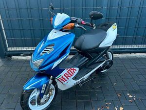 YAMAHA AERO VALENTINO ROSSI UMBAU ROLLER MOPED MOFA 45KMH