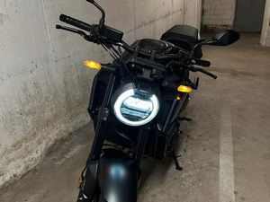 HONDA CB650R BLACK EDITION