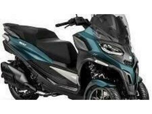 VENDO PIAGGIO MP3 530 HPE EXCLUSIVE (2025 - 26) NUOVA A MILANO (CODICE 9840701) - MOTO.IT