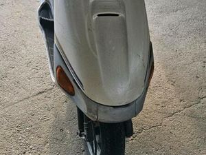 HONDA BALI 50 CCM ROLLER