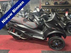 PIAGGIO MP3 500 HPE SPORT FULL OPTION / AKRAKPOVIC — MOTOREN | PIAGGIO — MARKTPLAATS