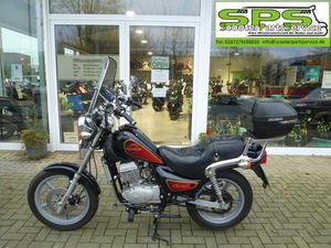 HYOSUNG CRUISE 2 GA125 SCHWARZ WINDSCHILD UND TOPCASE B196 SPS