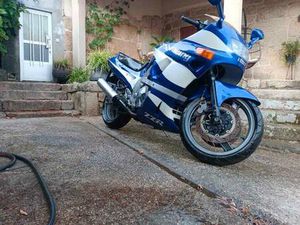 KAWASAKI - ZZR 600