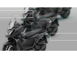 VENDO KYMCO SKYTOWN 125I (2024 - 26) NUOVA A MASSA (CODICE 9643788) - MOTO.IT