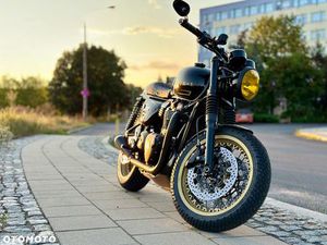 TRIUMPH SPEED TWIN