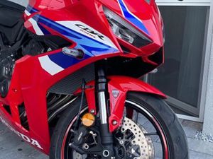 HONDA CBR 650 R
