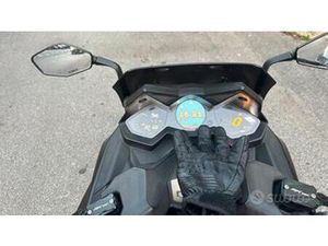 AK 550 KYMCO