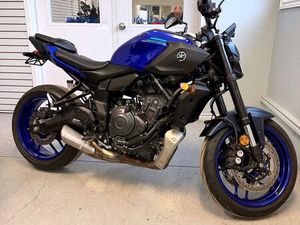 YAMAHA MT07 2025