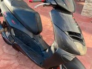 APRILIA LEONARDO 300