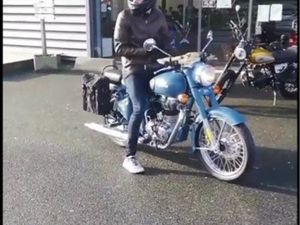 ROYAL ENFIELD CLASSIC 500