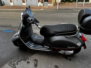 VESPA 300 GTS SUPER SPORT