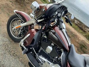 HARLEY DAVIDSON TRIGLIDE ULTRA