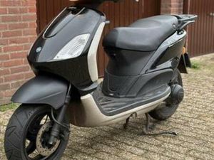 FLY 125CC A1 — SCOOTERS | PIAGGIO — MARKTPLAATS