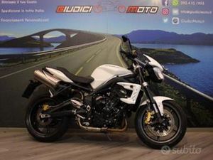 TRIUMPH STREET TRIPLE 675 R - KM 33667